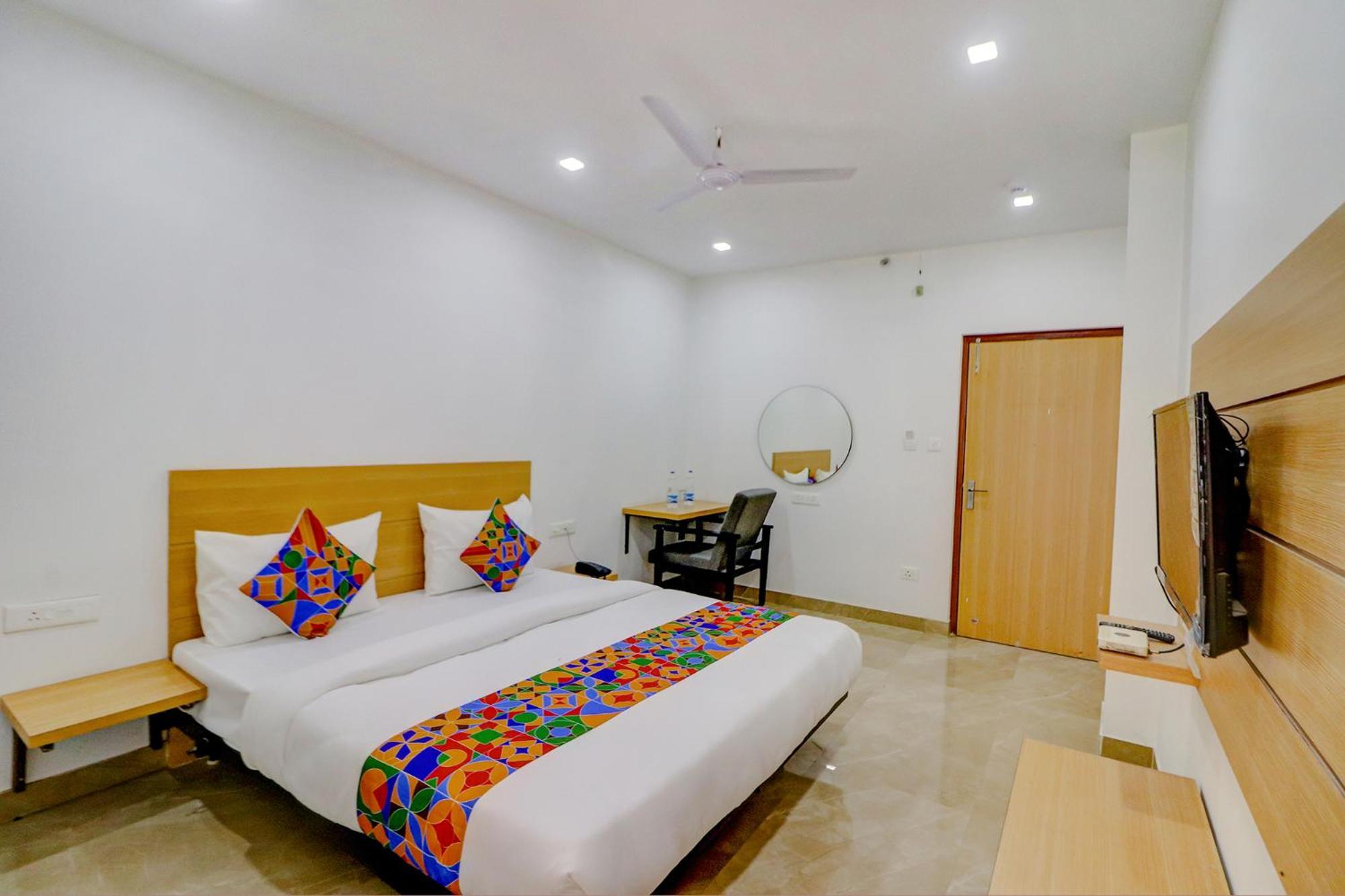 Fabhotel Premium Kashi Varanasi Exterior foto