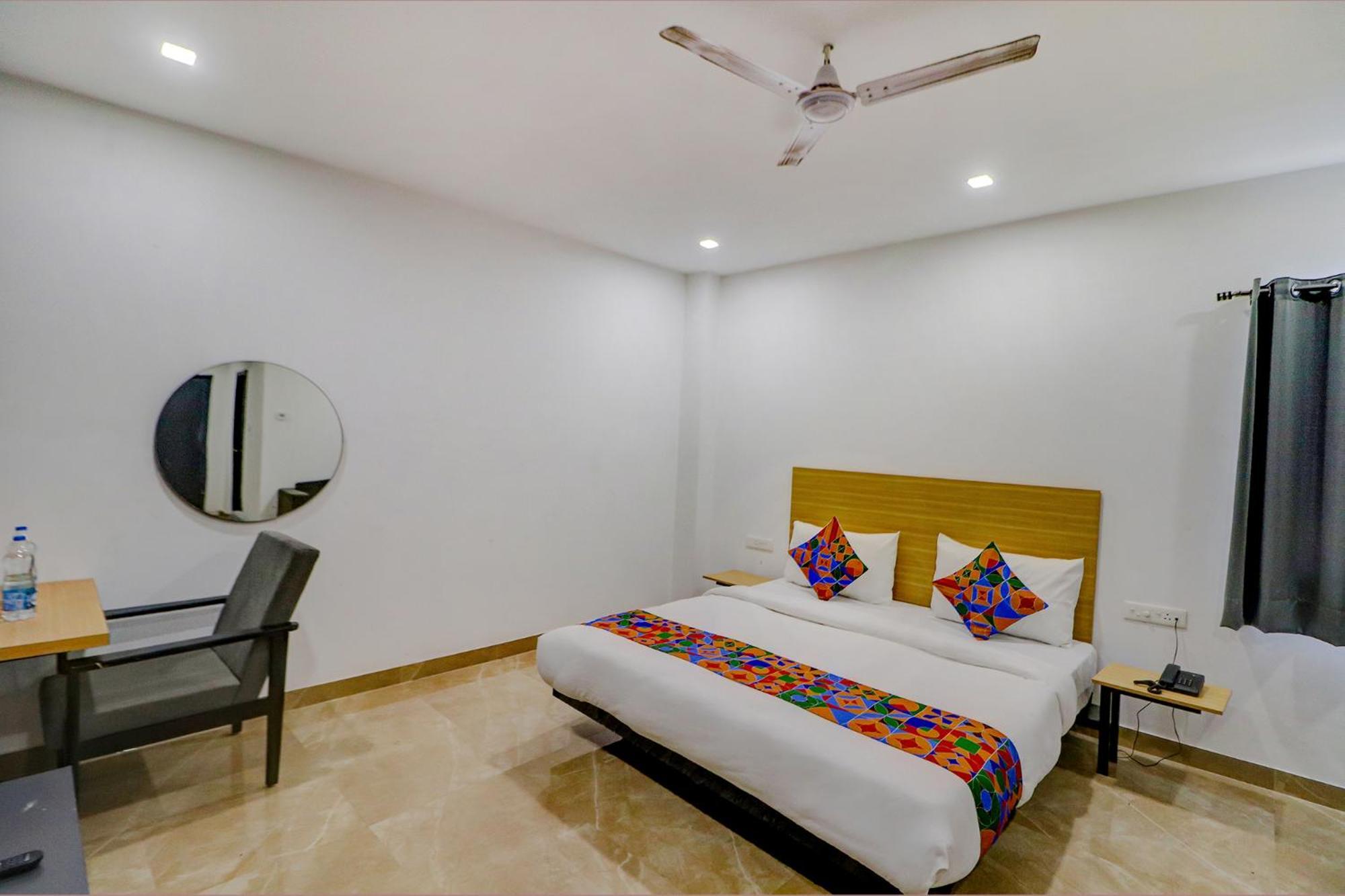 Fabhotel Premium Kashi Varanasi Exterior foto