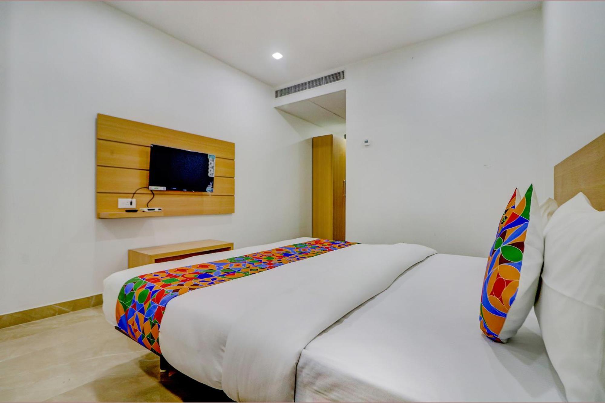 Fabhotel Premium Kashi Varanasi Exterior foto