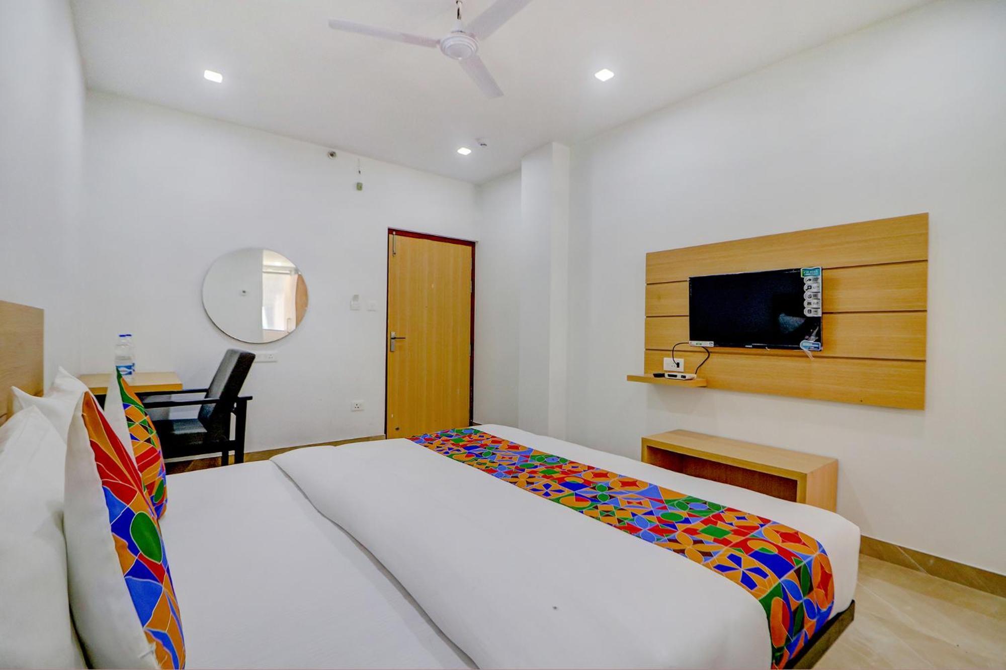 Fabhotel Premium Kashi Varanasi Exterior foto